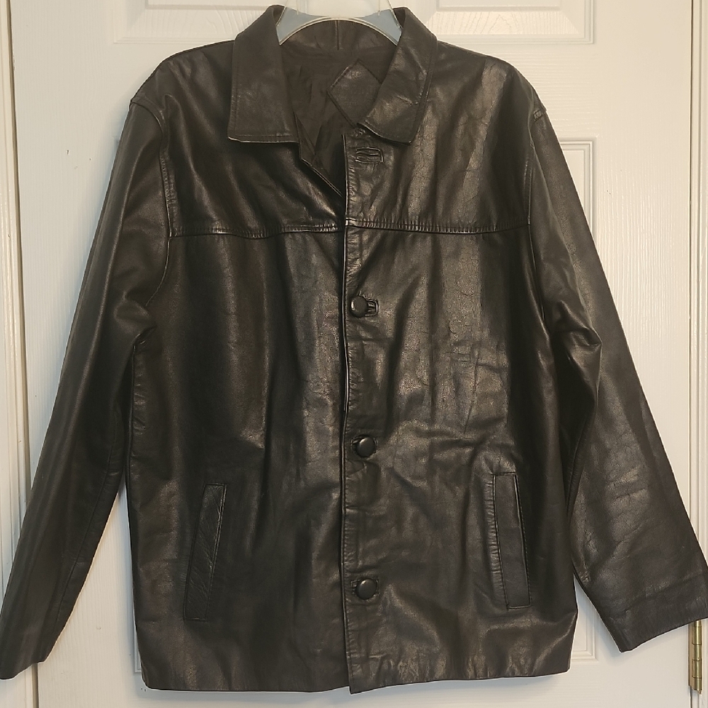 Men's Sleek Black Leather Jacket